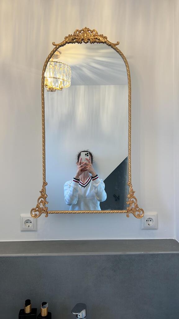 spiegel mit biegsamen leistendekoren