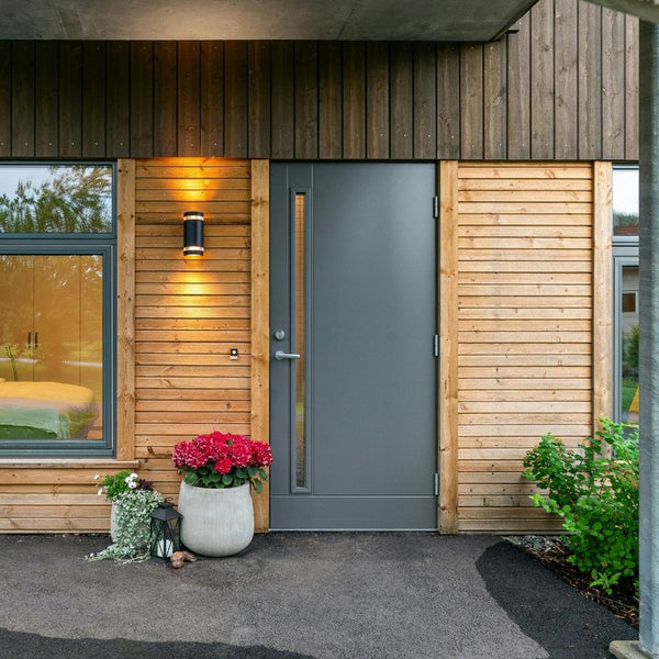 Außentür in grau - anthrazit gestrichen